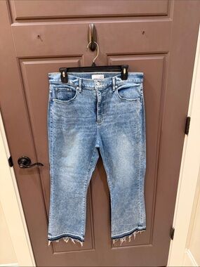 Loft High-Rise Cropped Raw Hem Jeans - Light Wash Blue